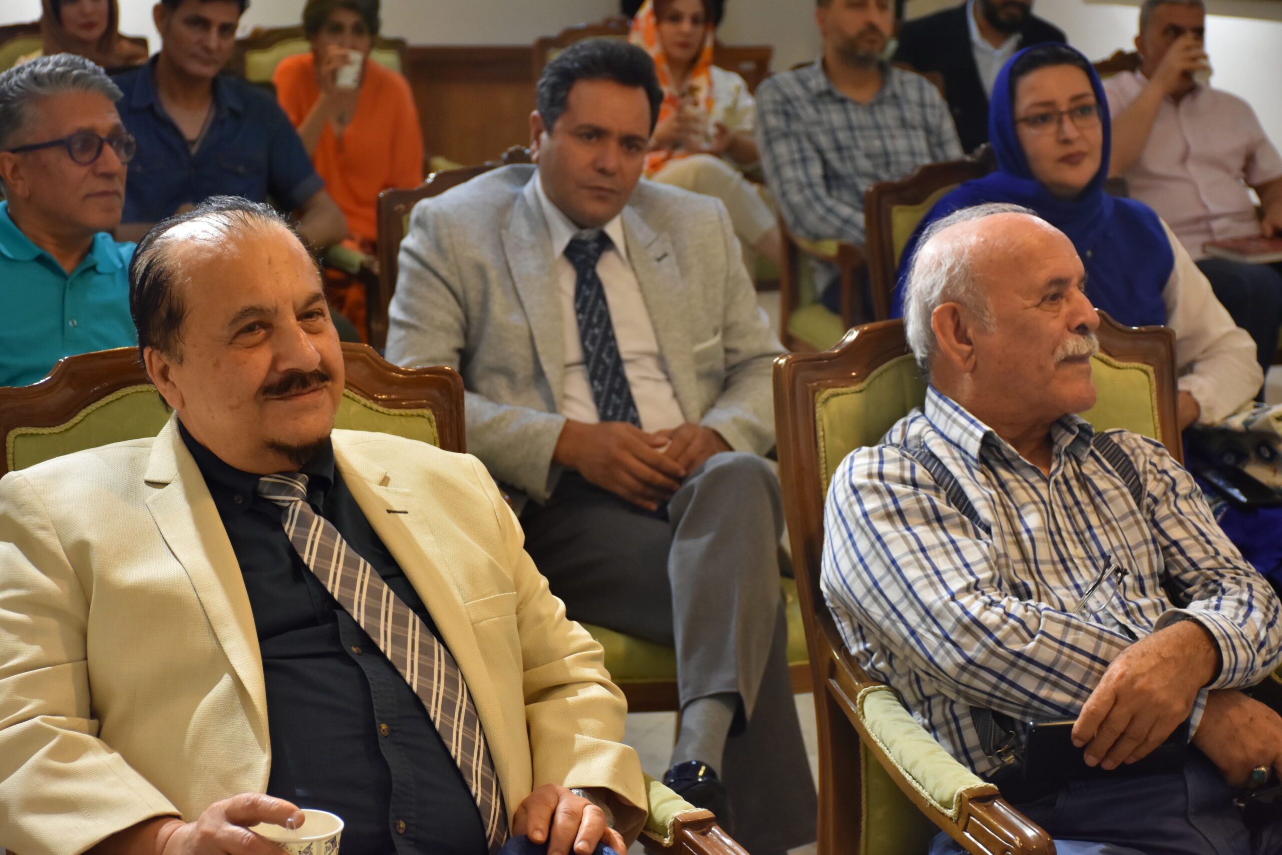 حجت شکیبا حجت شکیبا پیوند دهنده انسان معاصر به شکوه فرهنگ ایرانی